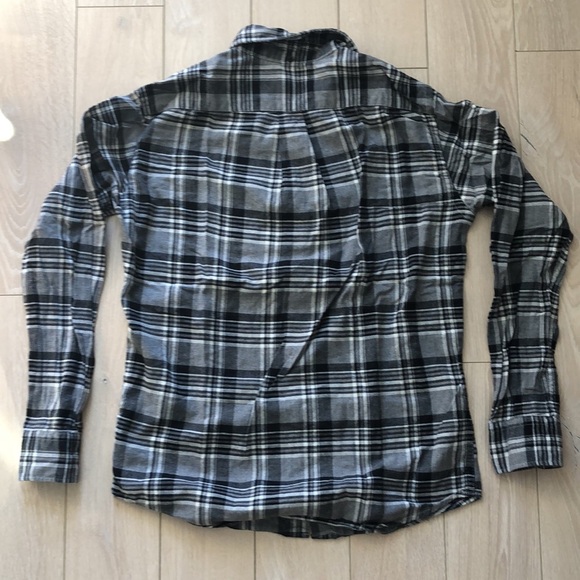 Uniqlo Flannel Shirt - Picture 4 of 7